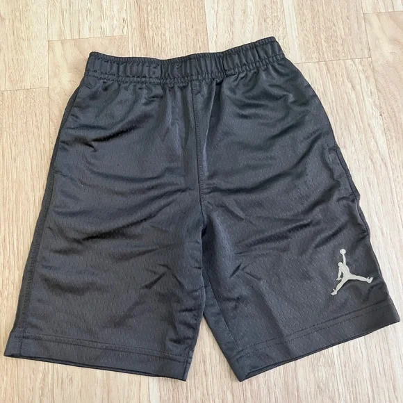 Boys Athletic Shorts Bundle SZ 6 - Picture 9 of 14